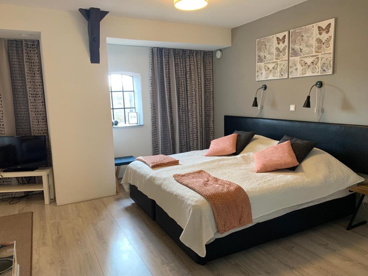 Bed And Breakfast De Salix Hitzum Bagian luar foto