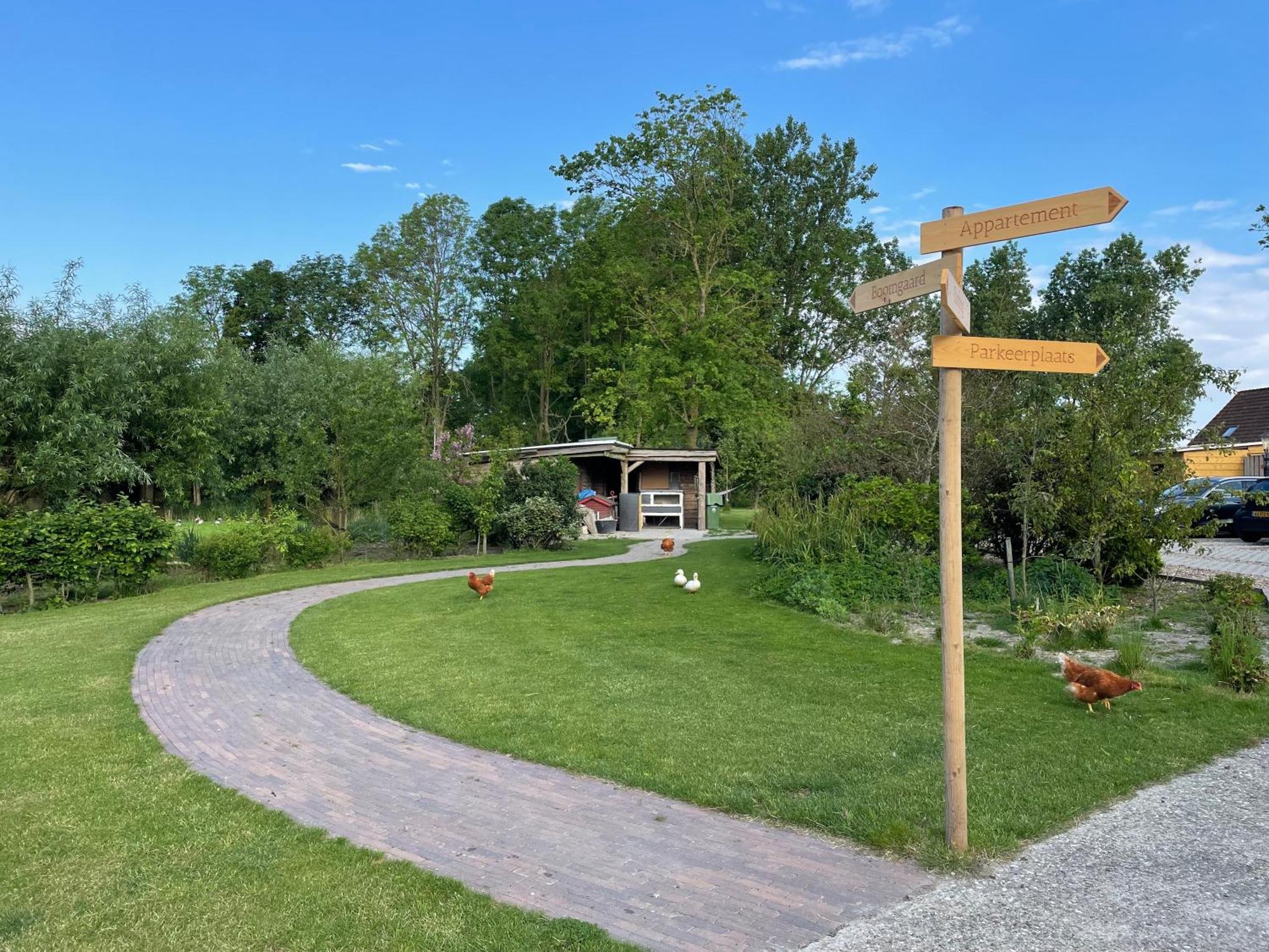 Bed And Breakfast De Salix Hitzum Bagian luar foto